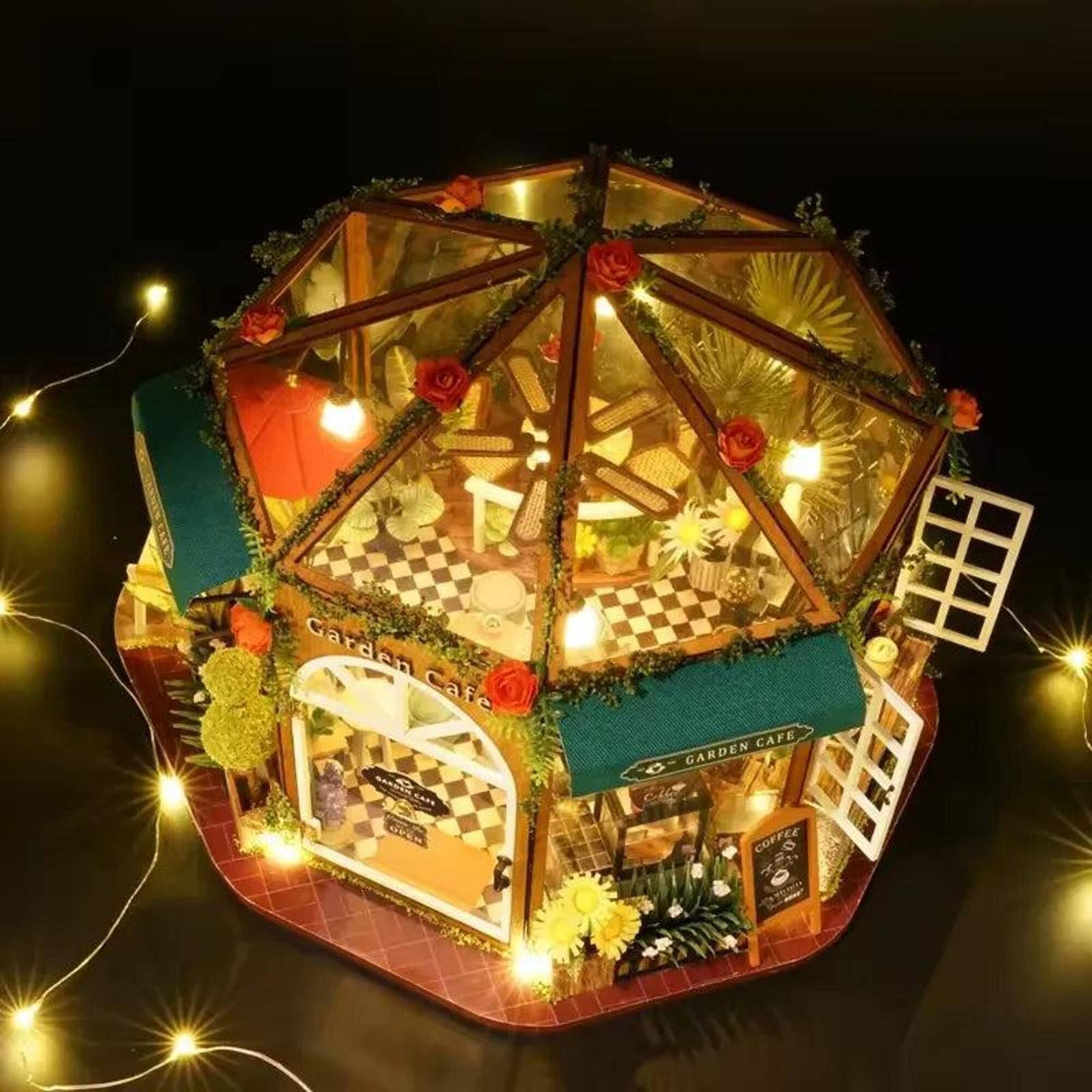 Wizardi Miniature Roombox: Wooden Coffee Shop Dollhouse Kit
